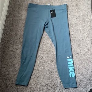 NIKE LEGGINGS